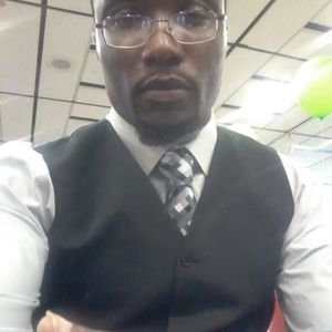 Meet your Posher, Dee